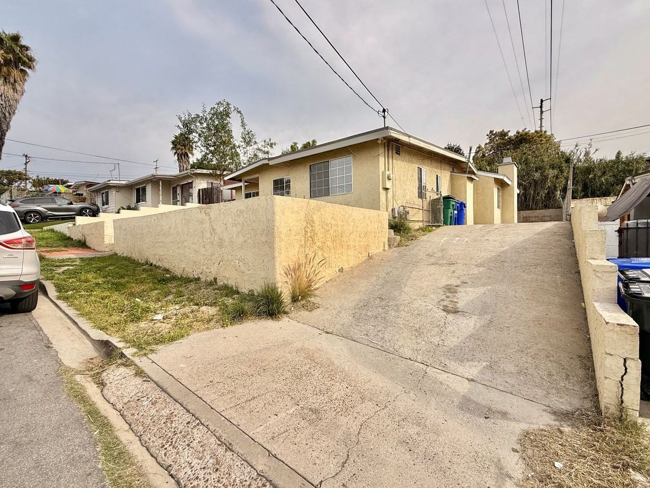 3409 Winlow St - Photo 3 of 27