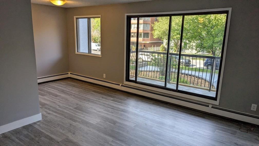 Panorama Court - Photo 3 of 10