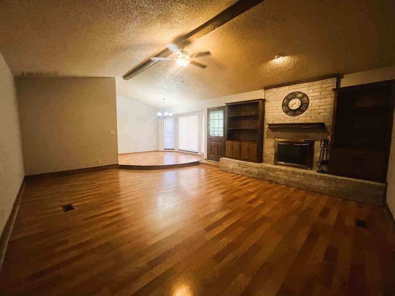 1601 E Boyd St - Photo 6 of 28