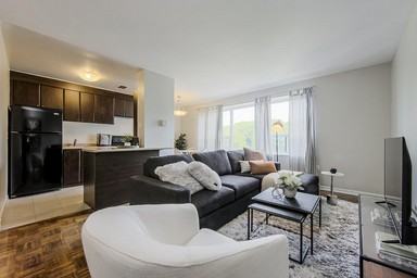 600 Kingston Road - Photo 5 of 15