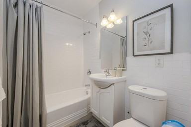 600 Kingston Road - Photo 7 of 15