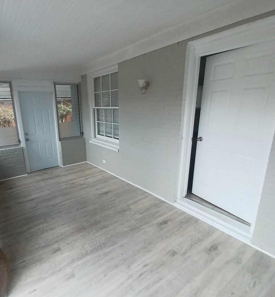 612 E 59th St - Photo 5 of 26