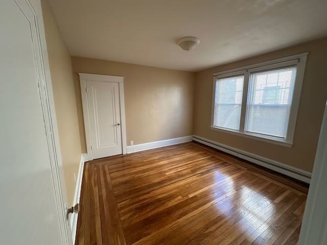142 9th St - Photo 4 of 9