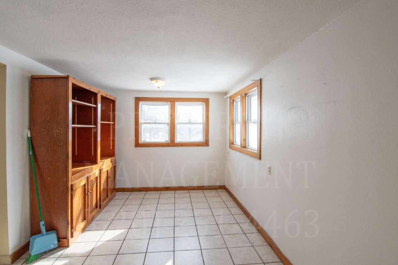 2041 County Road 5300 - Photo 3 of 20