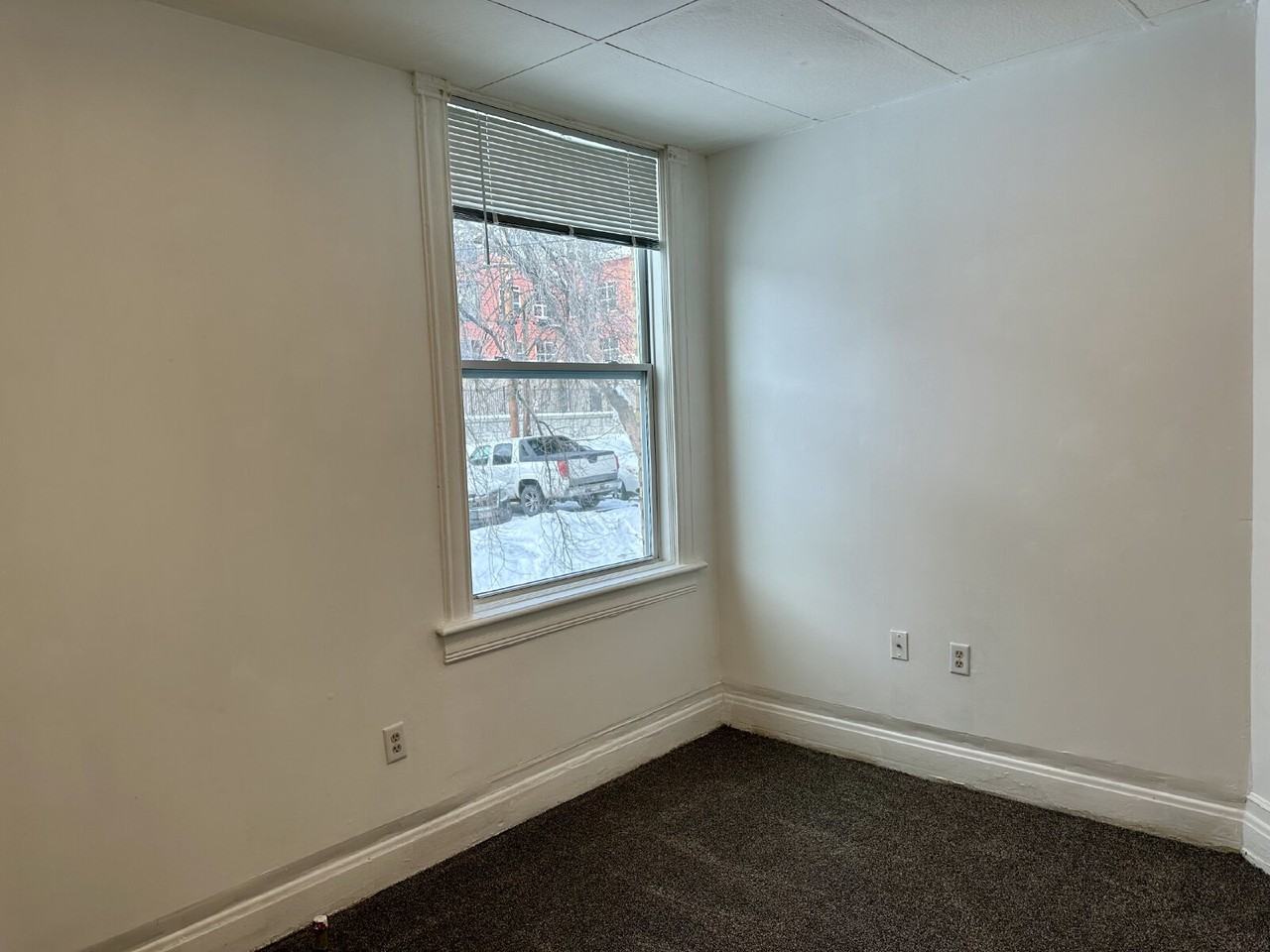 115 E 3rd St - Photo 4 of 7