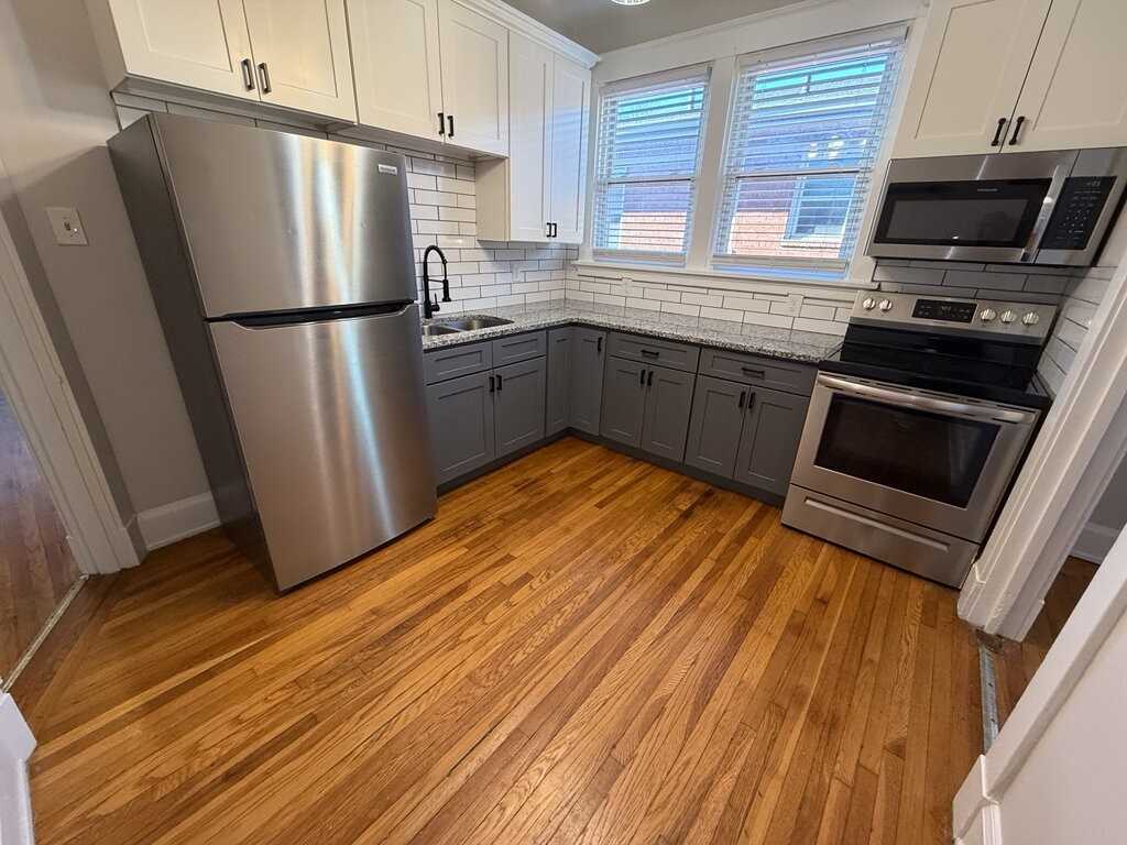 4017 Allston St Apt 6 - Photo 4 of 7