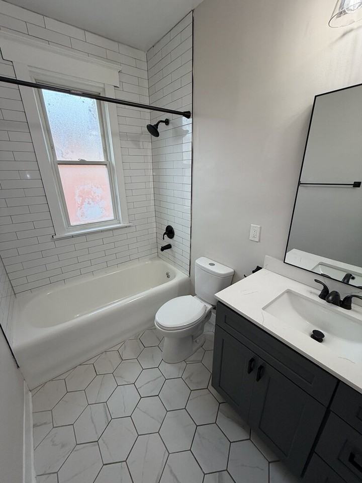 4017 Allston St Apt 6 - Photo 5 of 7