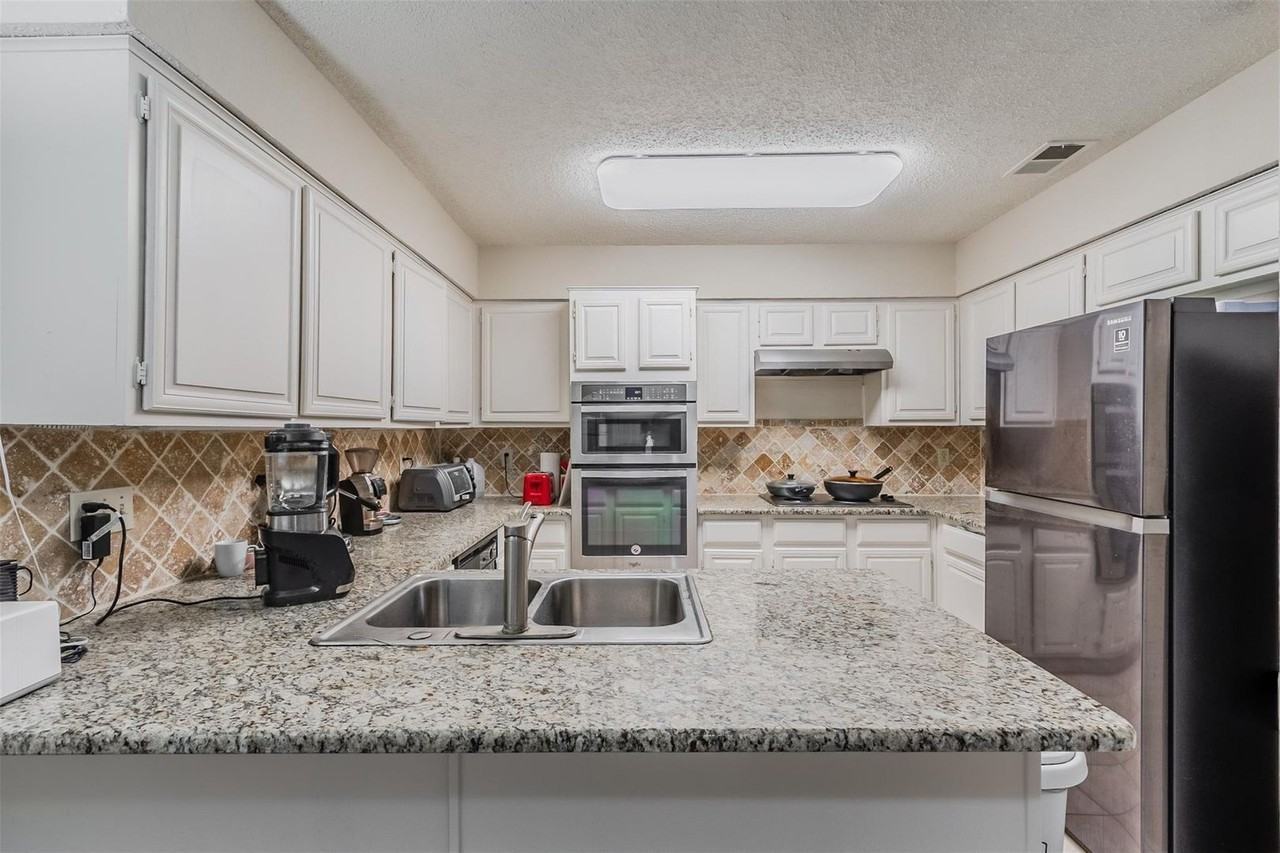 3912 Saint Christopher Ln - Photo 6 of 12