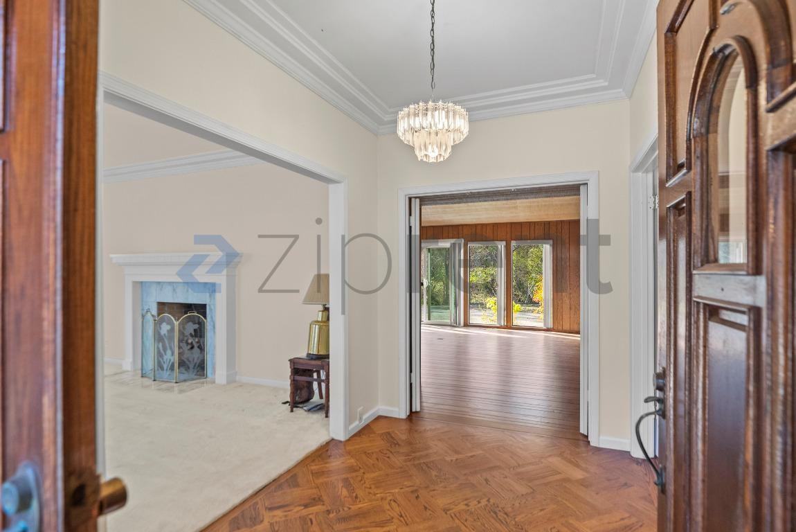 138 Virginia Ct - Photo 7 of 35