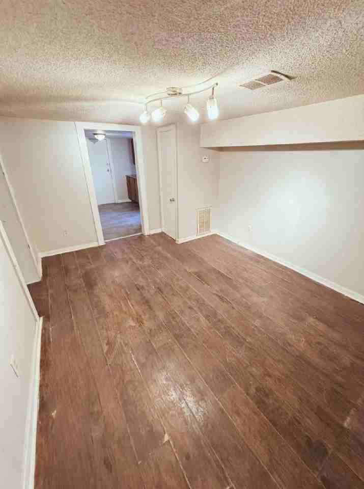 738 Liberty St #730 - Photo 2 of 20