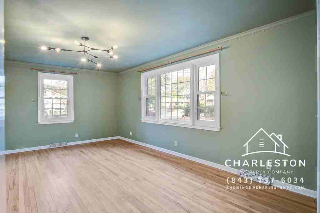 1248 Winchester Dr - Photo 5 of 32