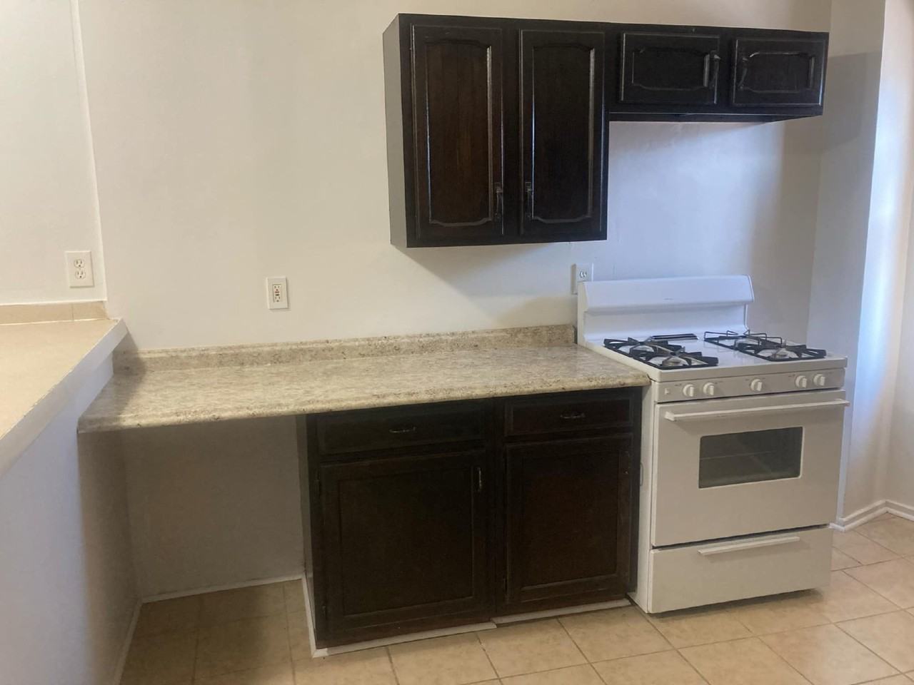 2671 Saint Benedict St - Photo 5 of 8