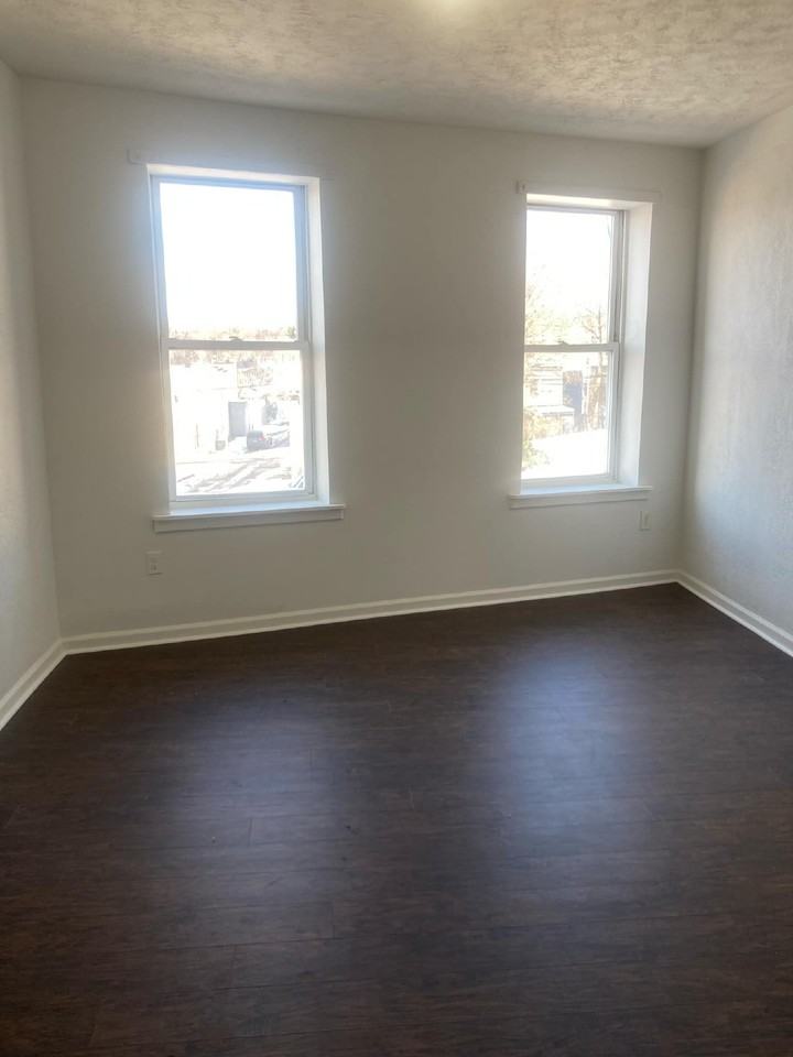 2671 Saint Benedict St - Photo 6 of 8