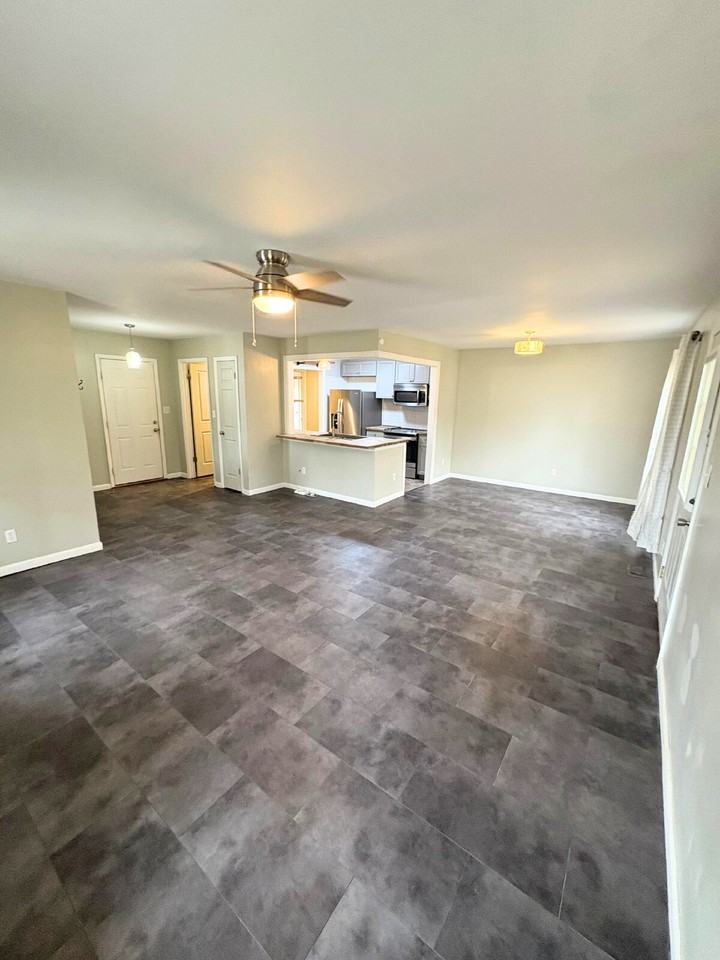 5200 Sundown Dr - Photo 2 of 19