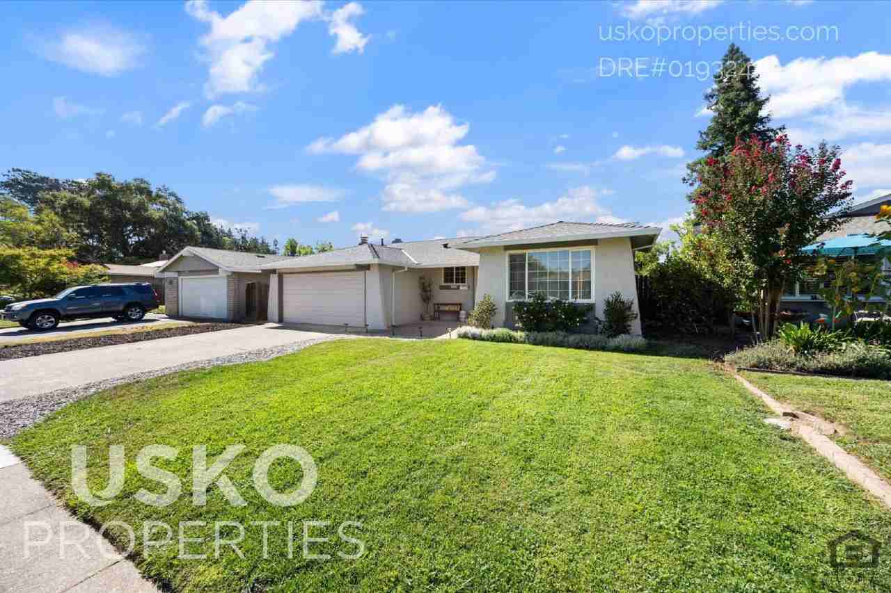 8844 Garden Glen Way - Photo 2 of 27