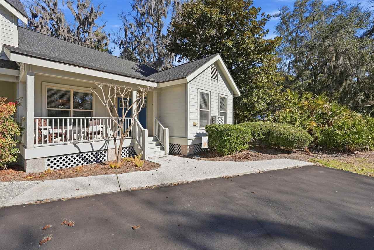 12 Valencia Rd #19 - Photo 2 of 50