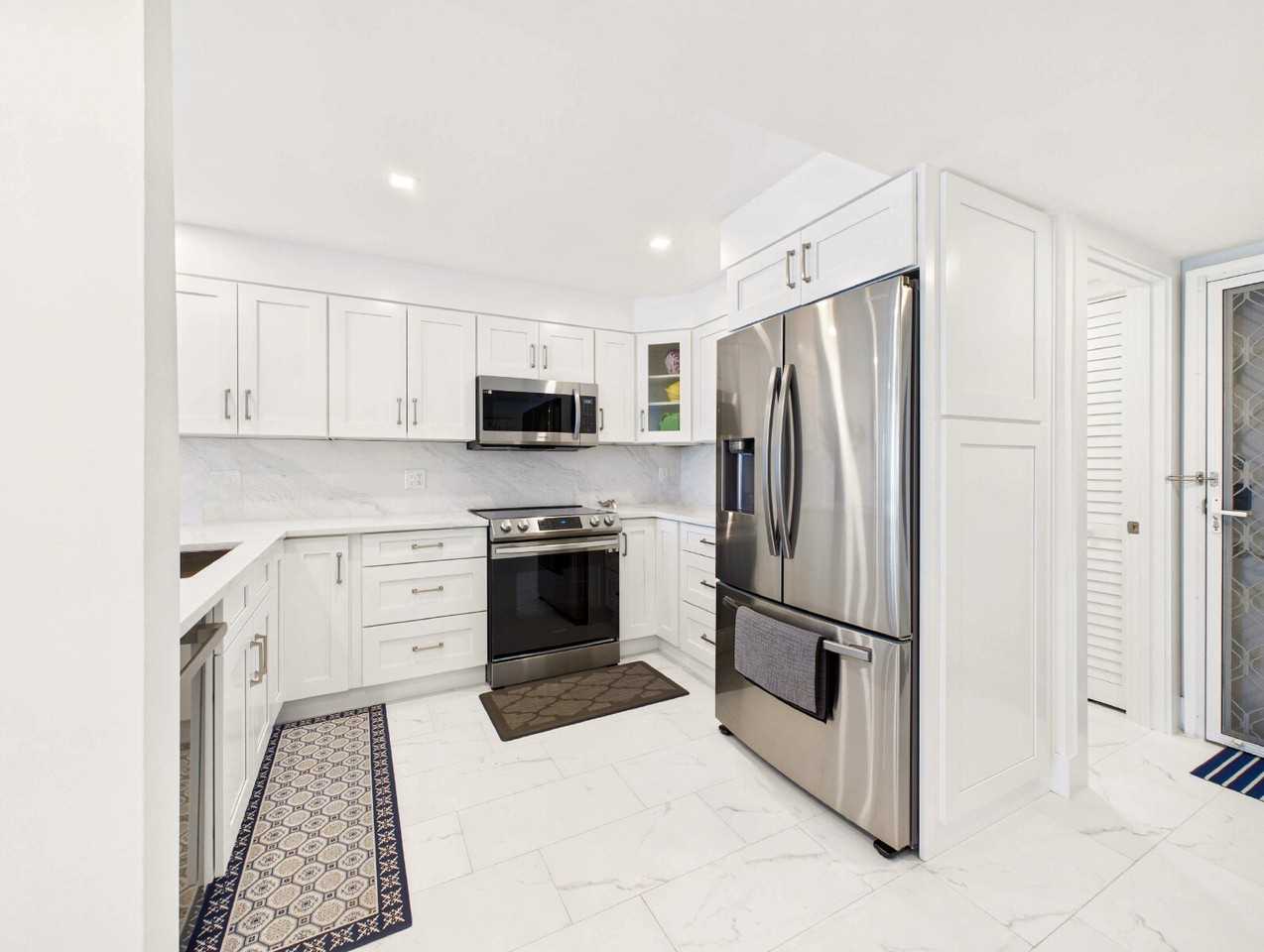 25870 Hickory Blvd - Photo 3 of 31