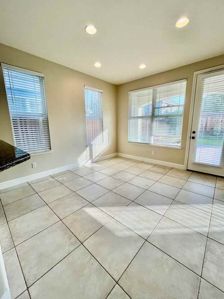 1426 Montauban Ct - Photo 6 of 27