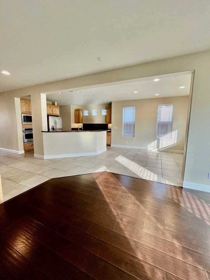 1426 Montauban Ct - Photo 7 of 27