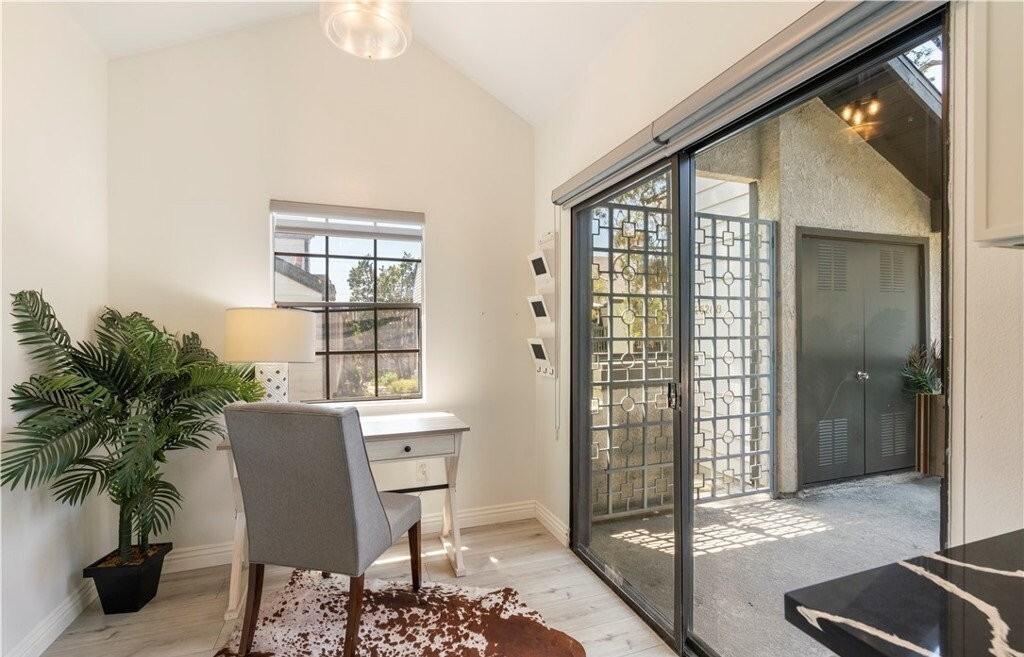 2528 W Macarthur Blvd - Photo 5 of 14