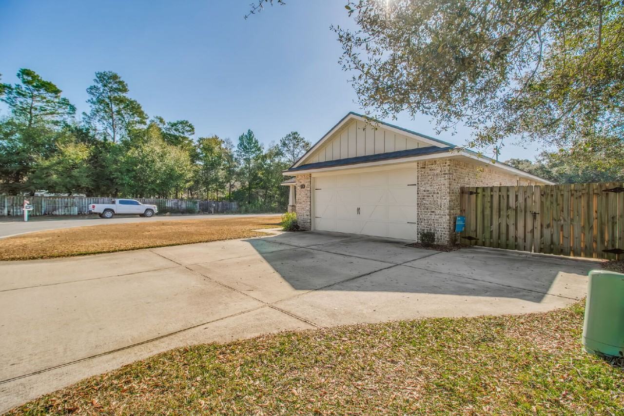 874 Lowery Dr Nw - Photo 3 of 44