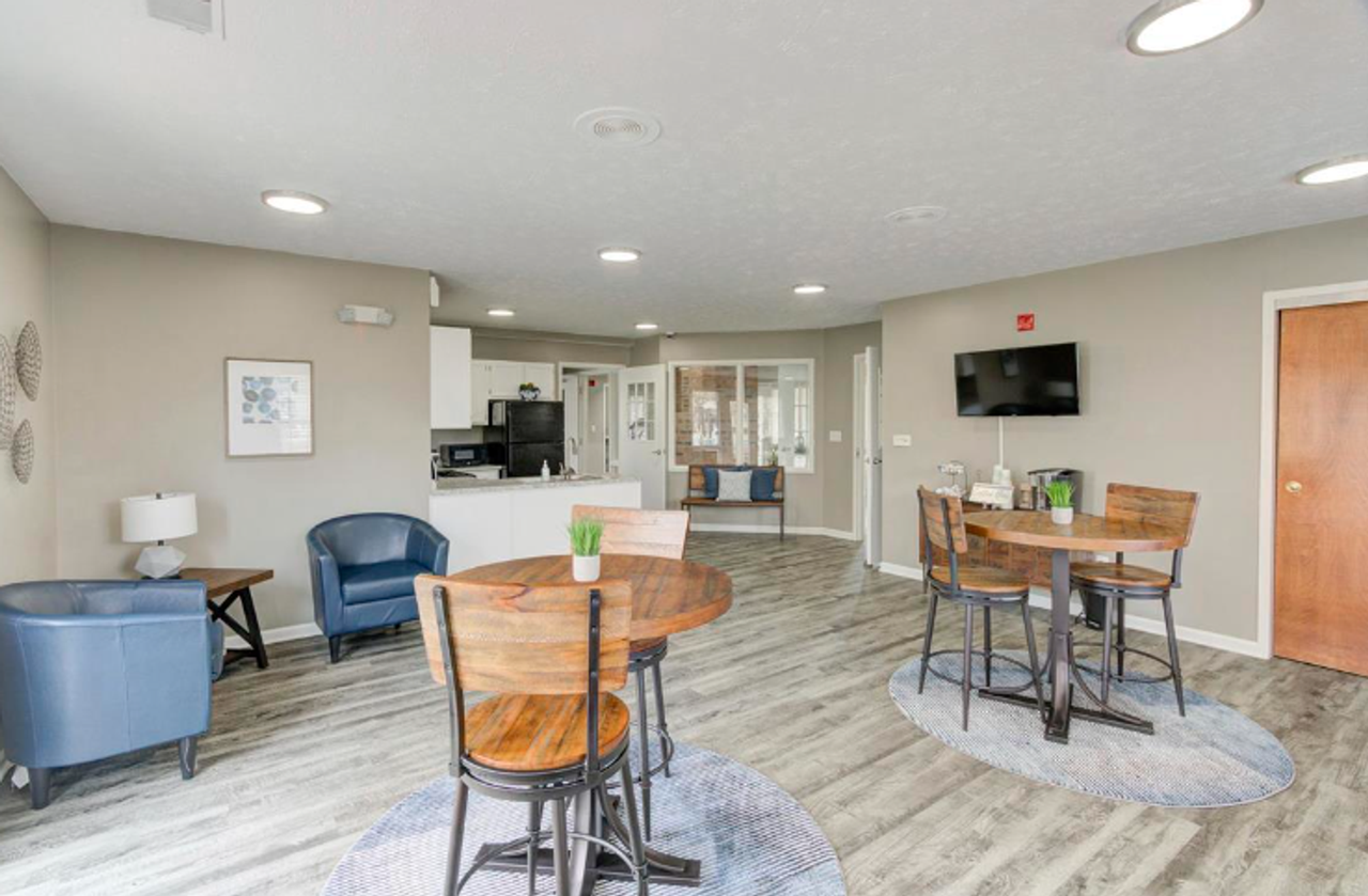 The Reserve at Franklin Glenn - Photo 2 of 19