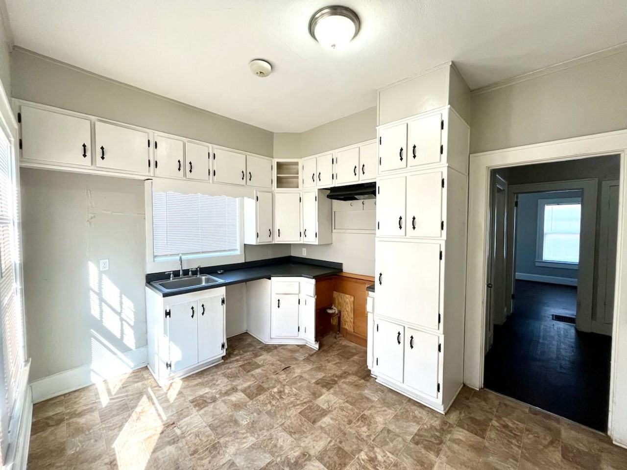 632 Oakland Ave - Photo 7 of 16