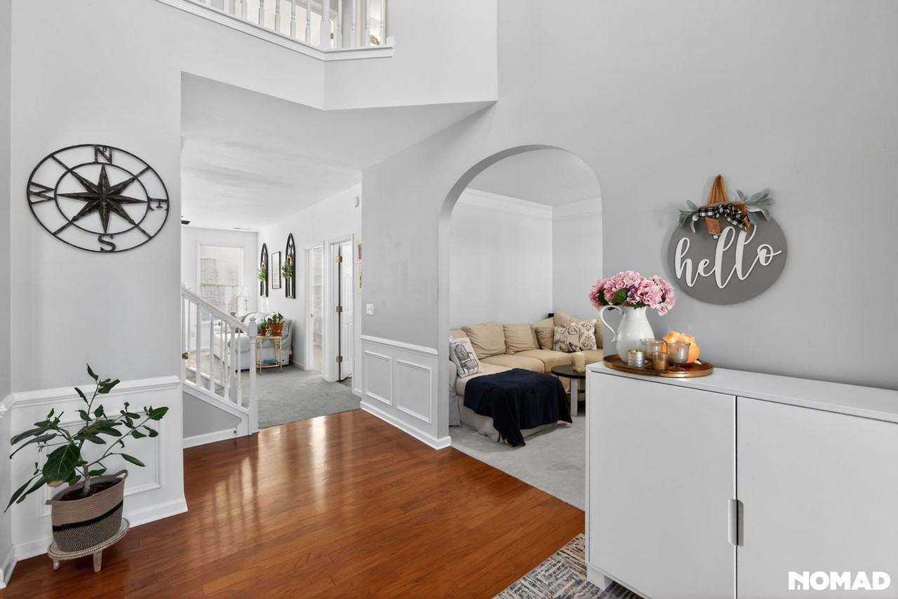 612 Heathercrest Ct - Photo 3 of 37