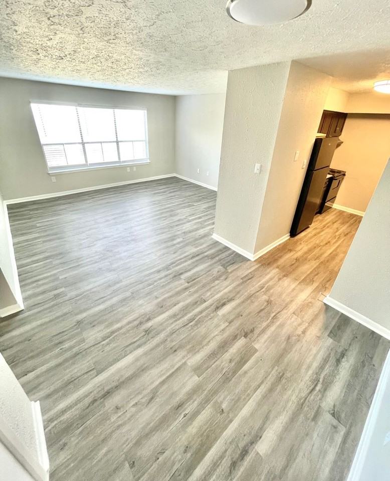 Aventine Apartments - Photo 5 of 30