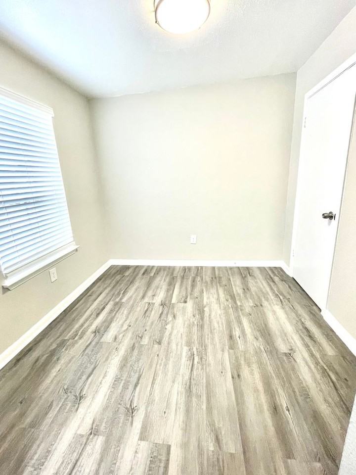 Aventine Apartments - Photo 4 of 30