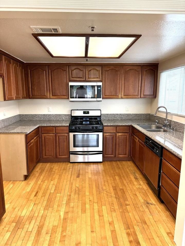 5847 E Rocking Horse Way #16 - Photo 6 of 13