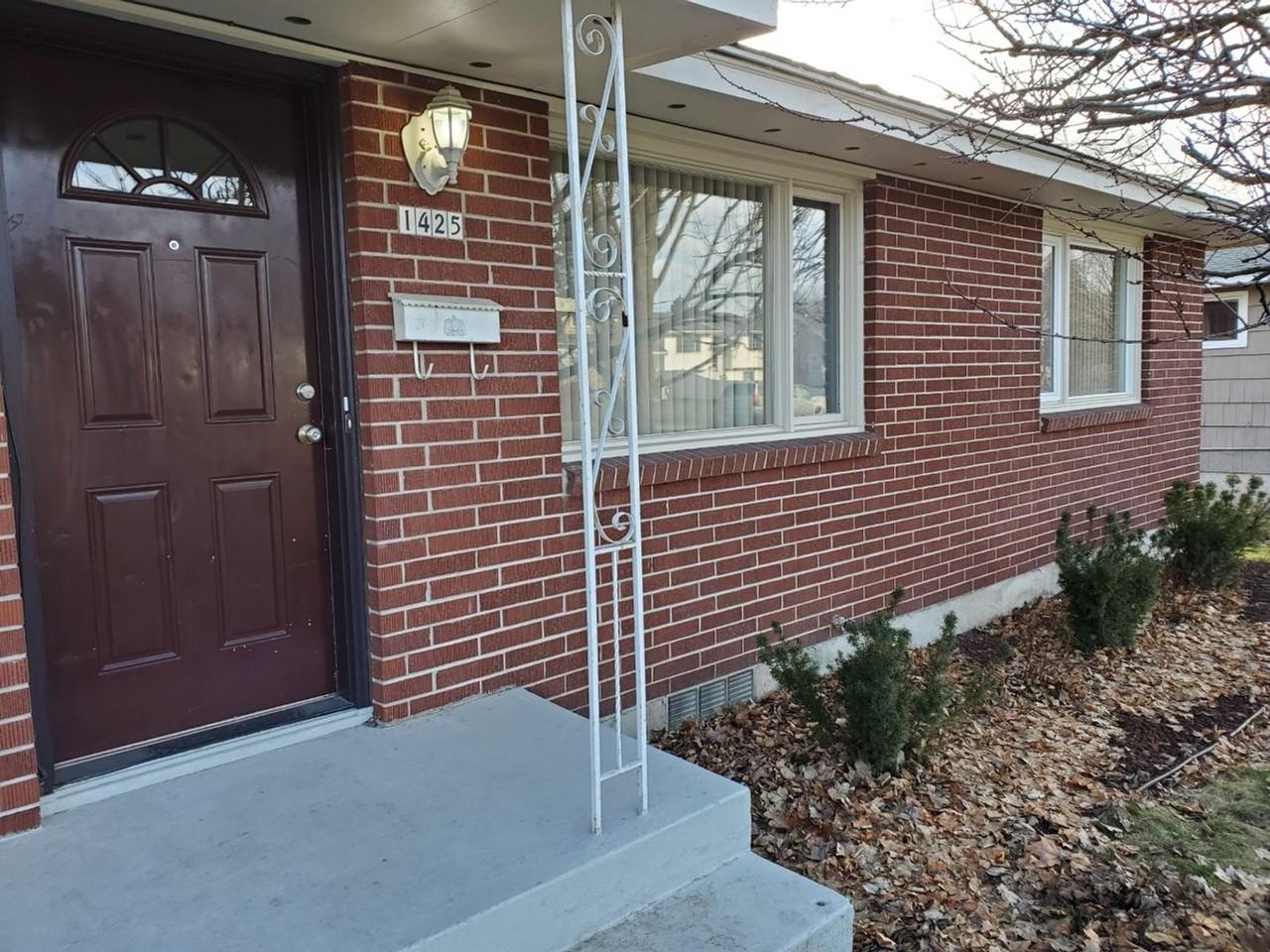 1423/1425 W. Glass Ave. - Photo 2 of 13