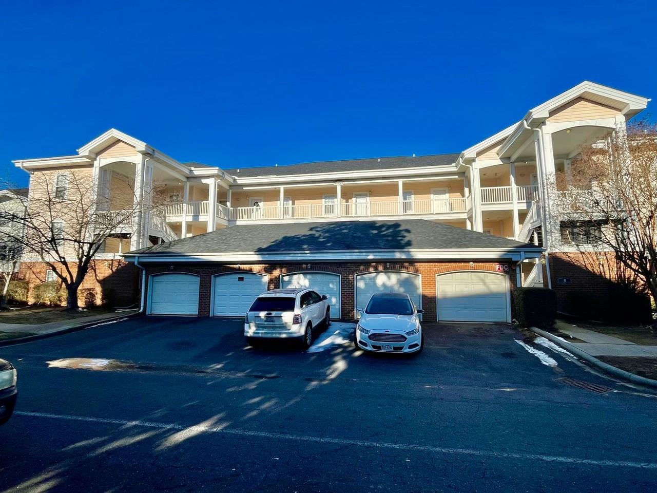 9041 Meadow Vista Rd - Photo 2 of 13