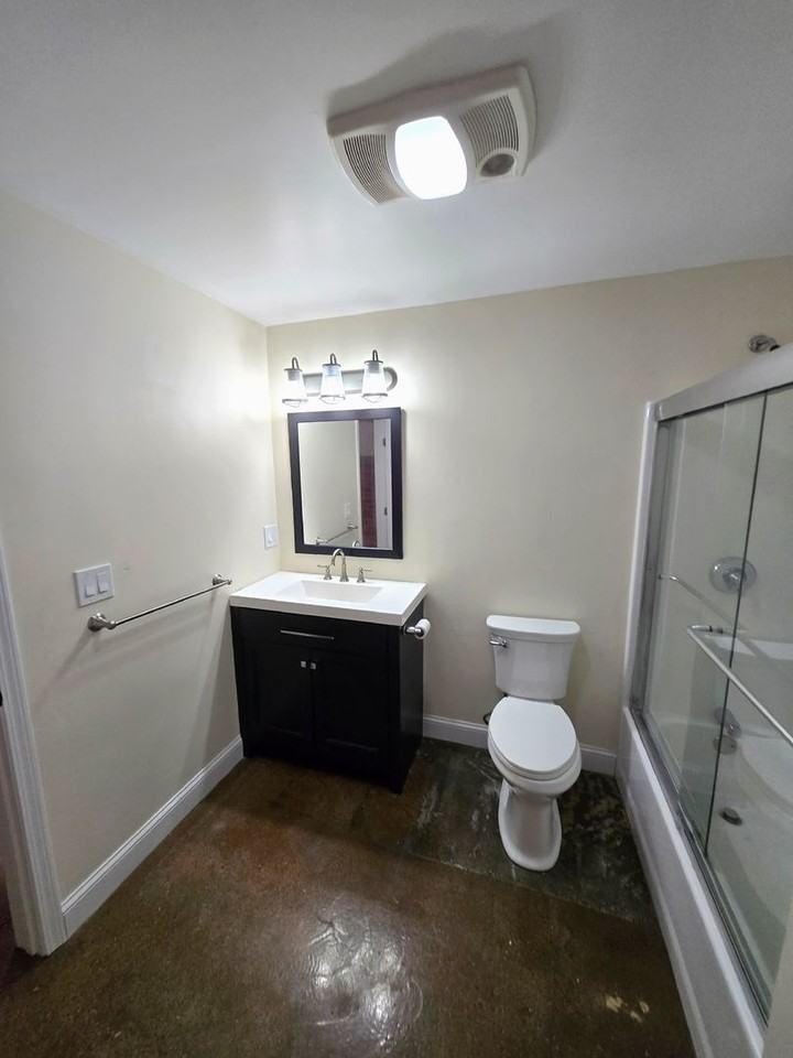 548 Roosevelt Avenue - Photo 6 of 24