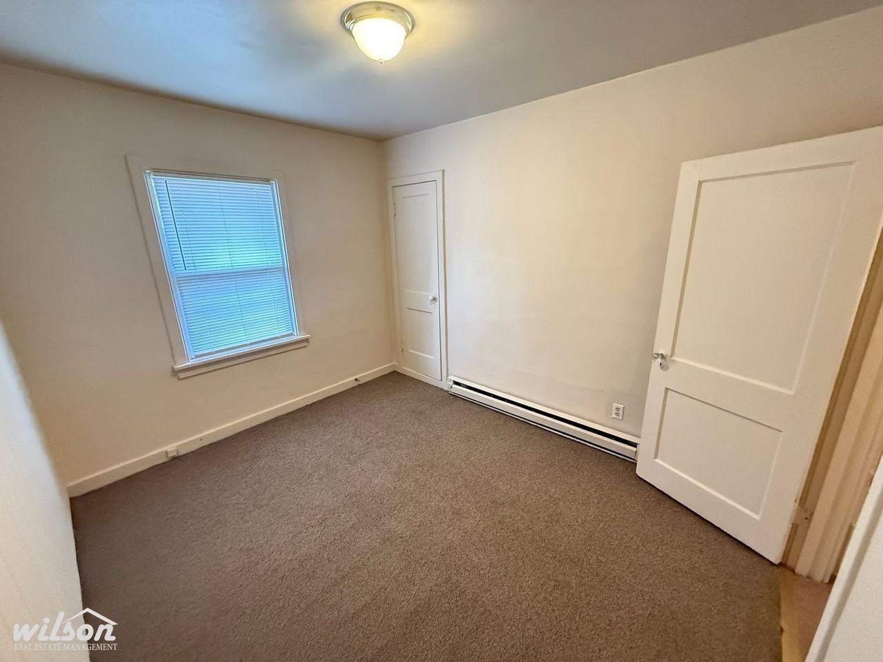 704 S 19th Ave - Photo 7 of 13