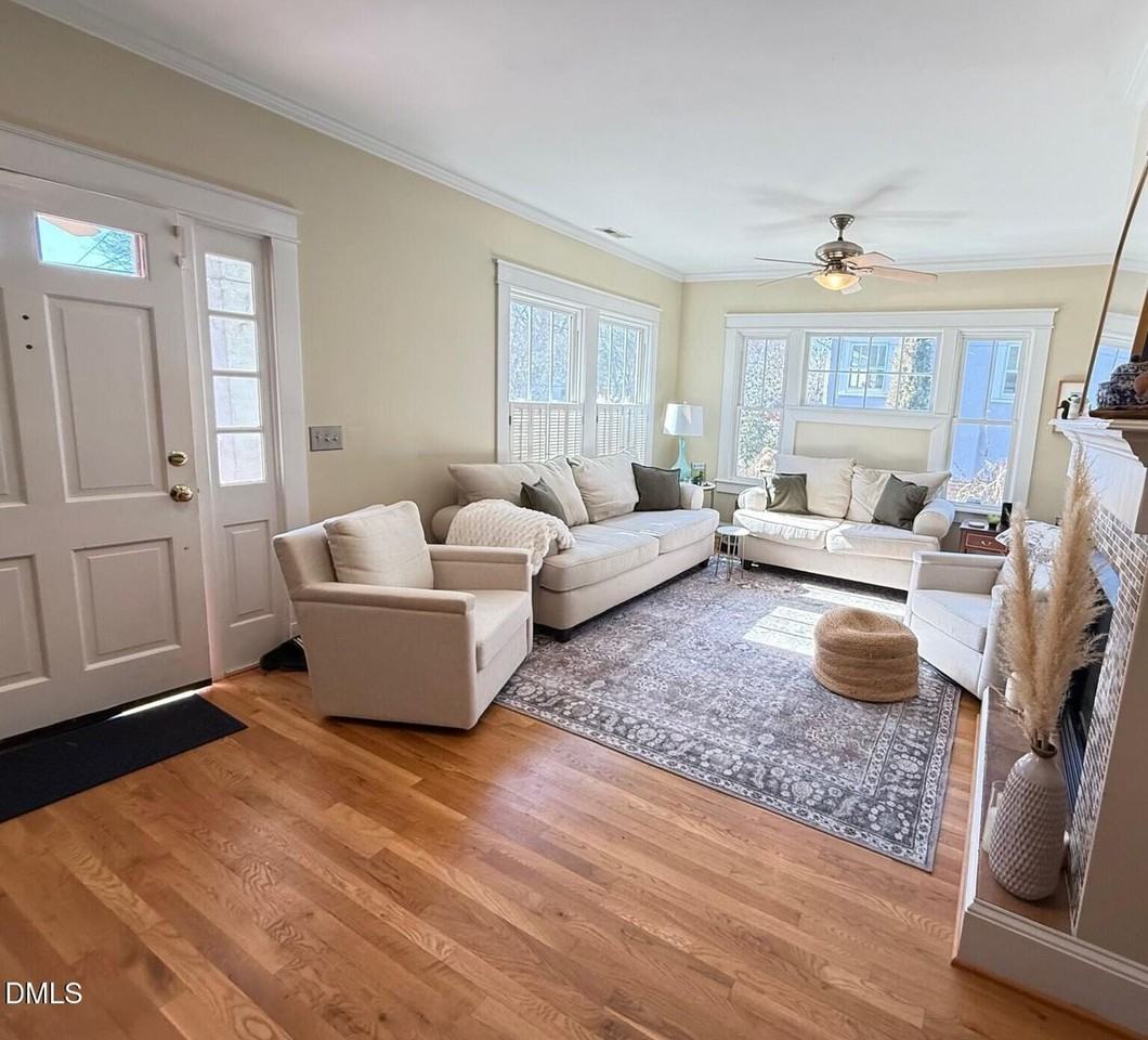 709 Holden St - Photo 3 of 29