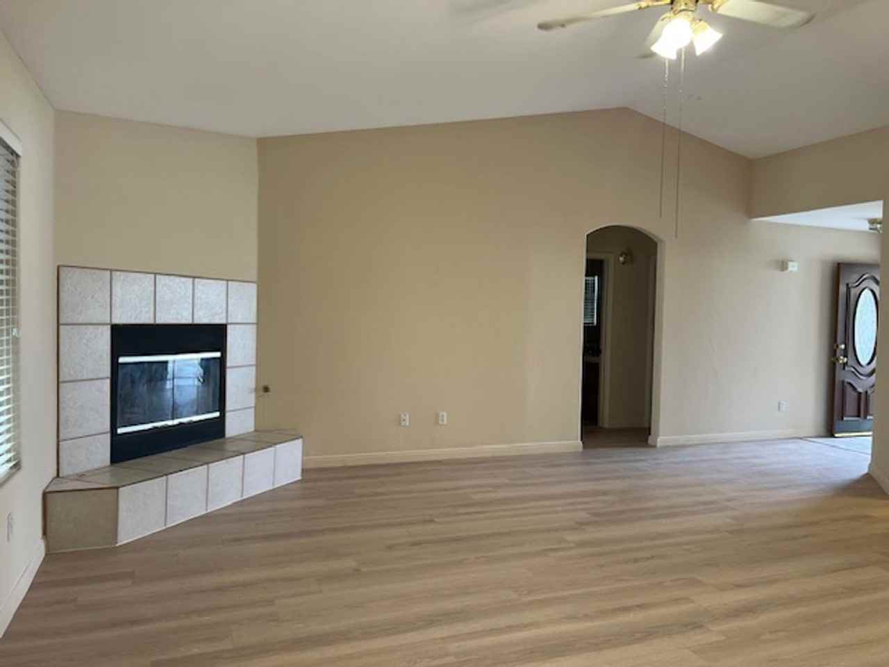 12105 Flat Iron Ct - Photo 4 of 8