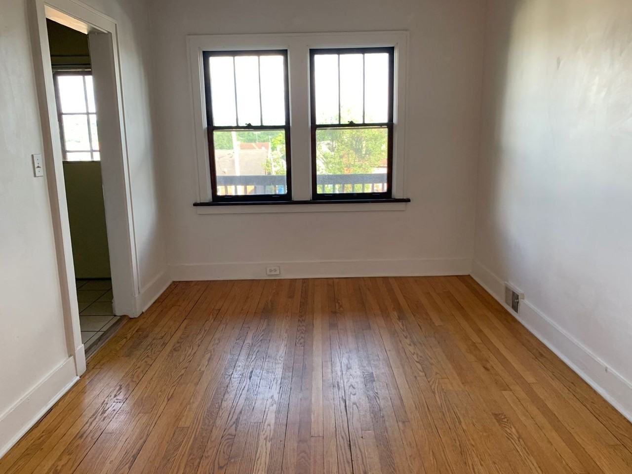 1716 Duffield St - Photo 5 of 14