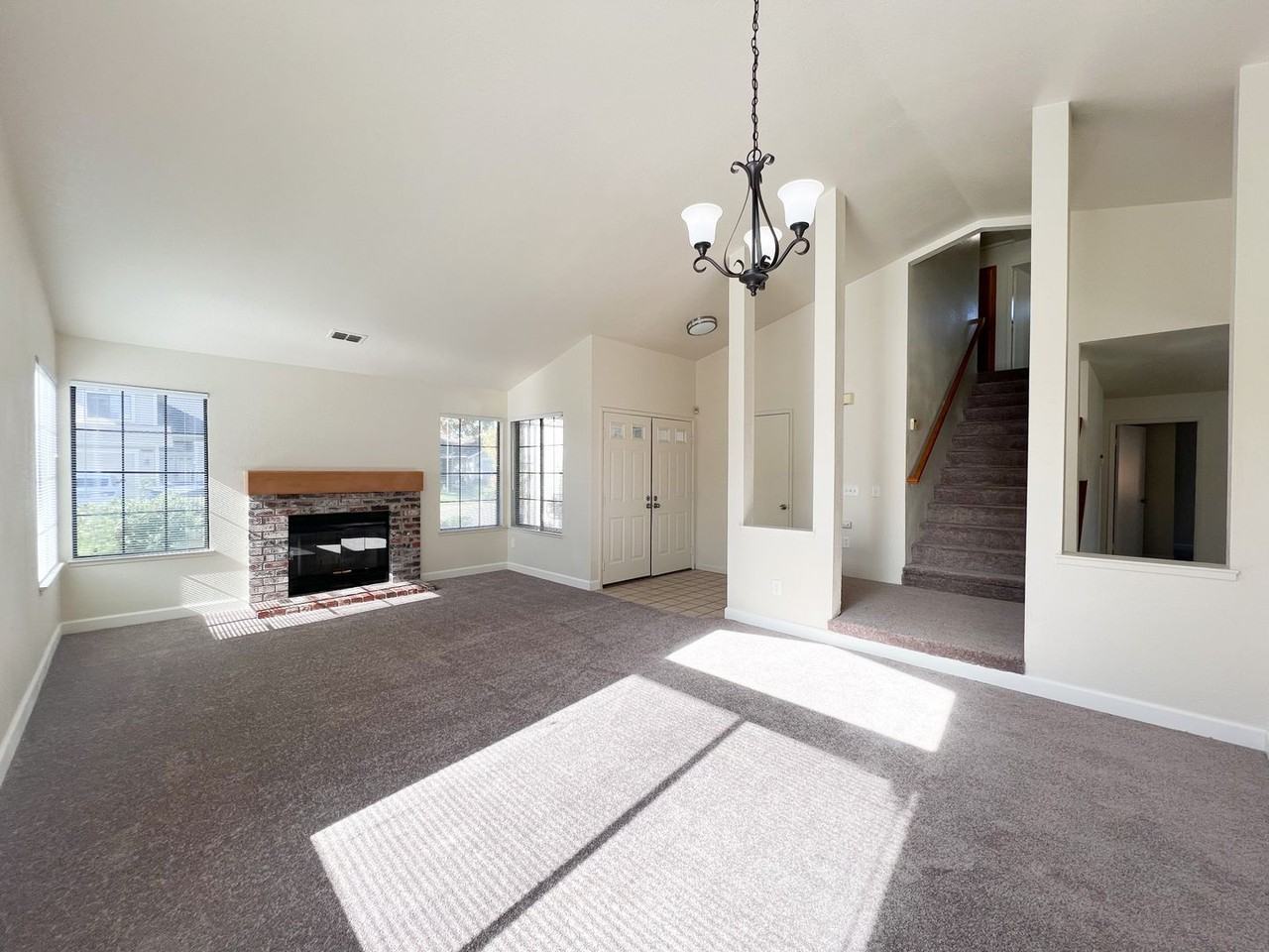 8119 Point Loma Way - Photo 6 of 44