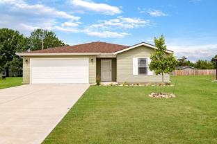 170 Travis St - Photo 1 of 1