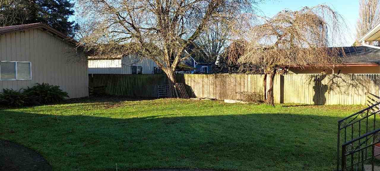 3025 Lindbergh Ave - Photo 5 of 17