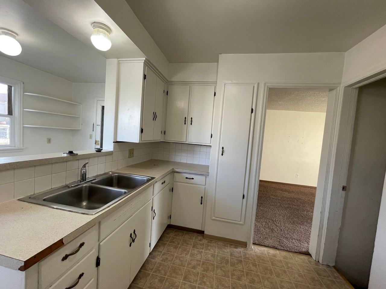 4904 N Atlantic St - Photo 2 of 19