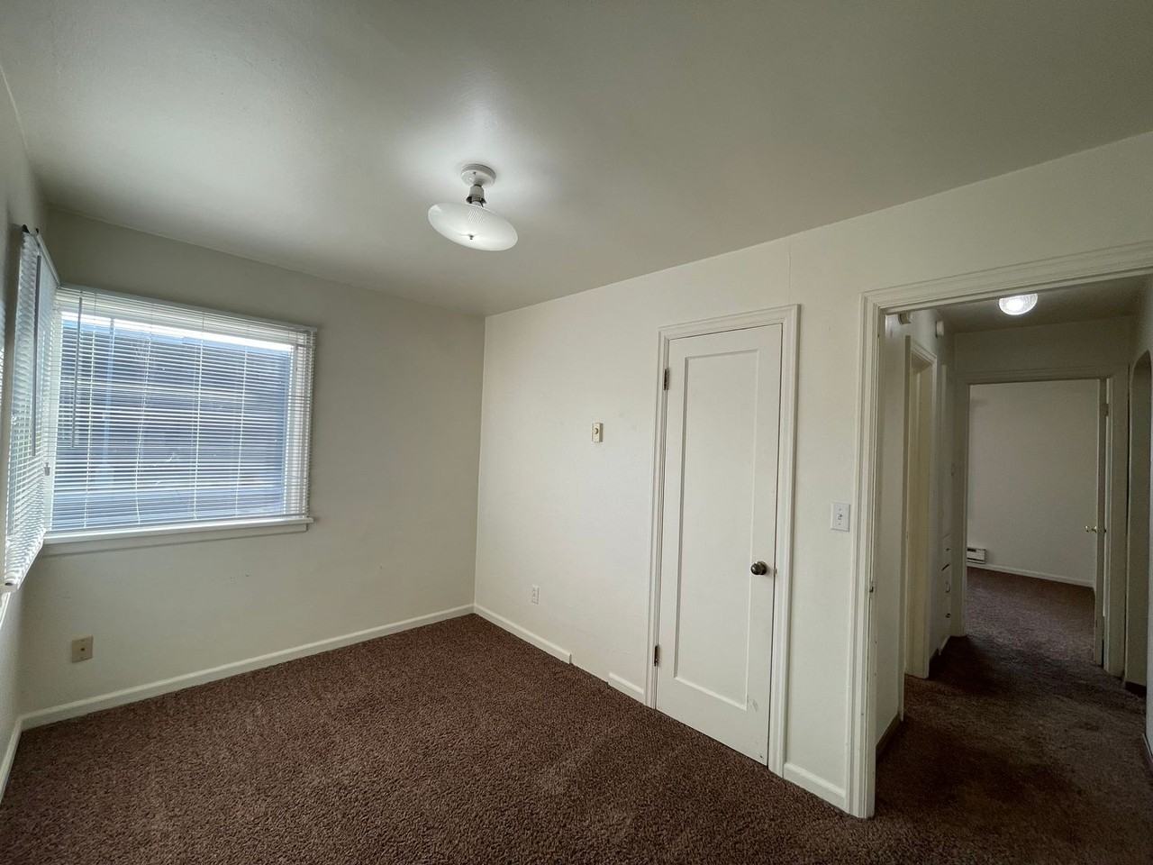 4904 N Atlantic St - Photo 7 of 19