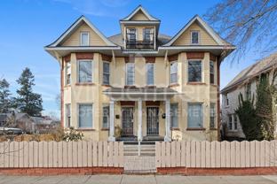 1122 S Walnut - Photo 1 of 1