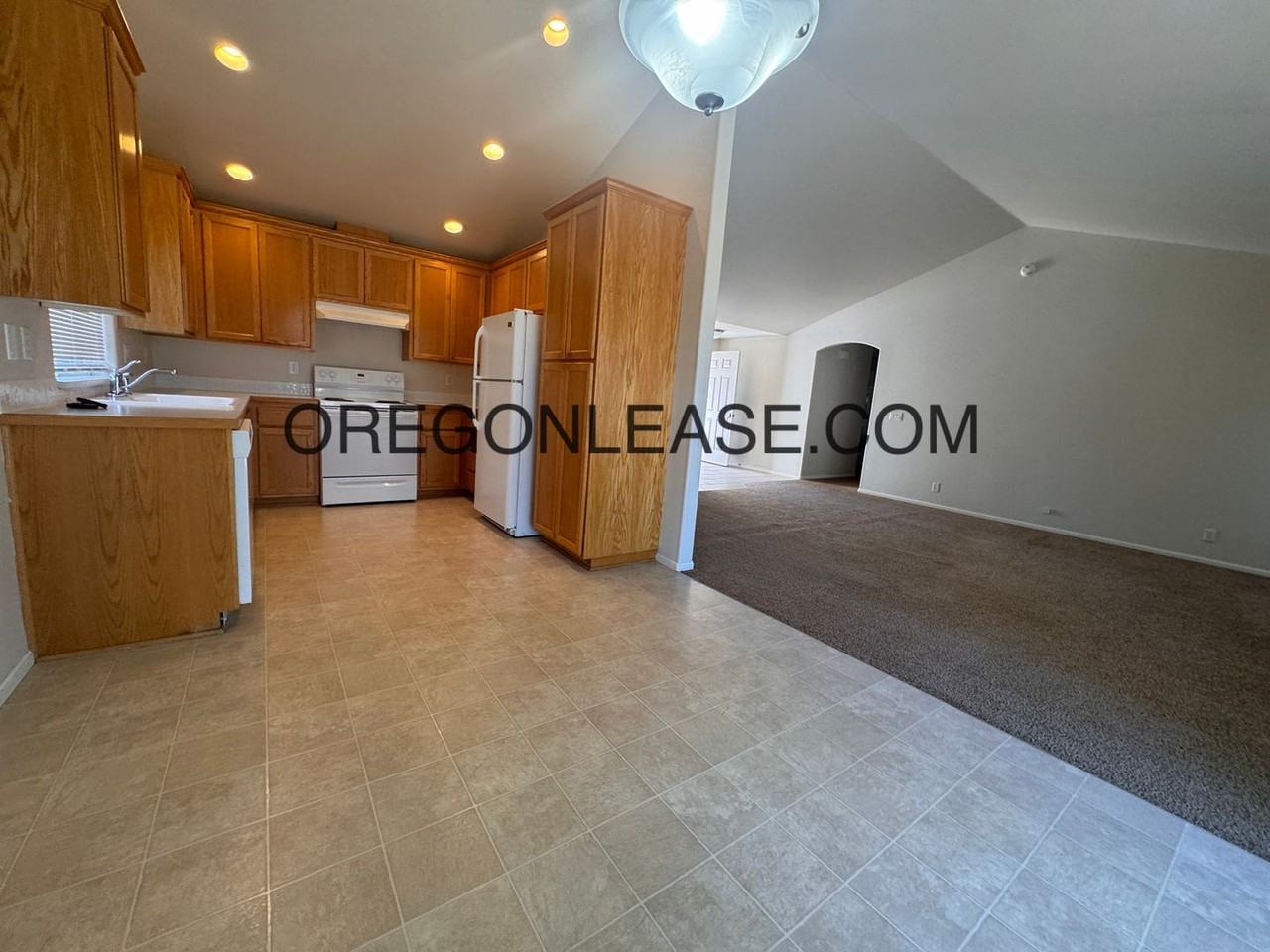 6049 Pine Ridge Pl - Photo 3 of 22