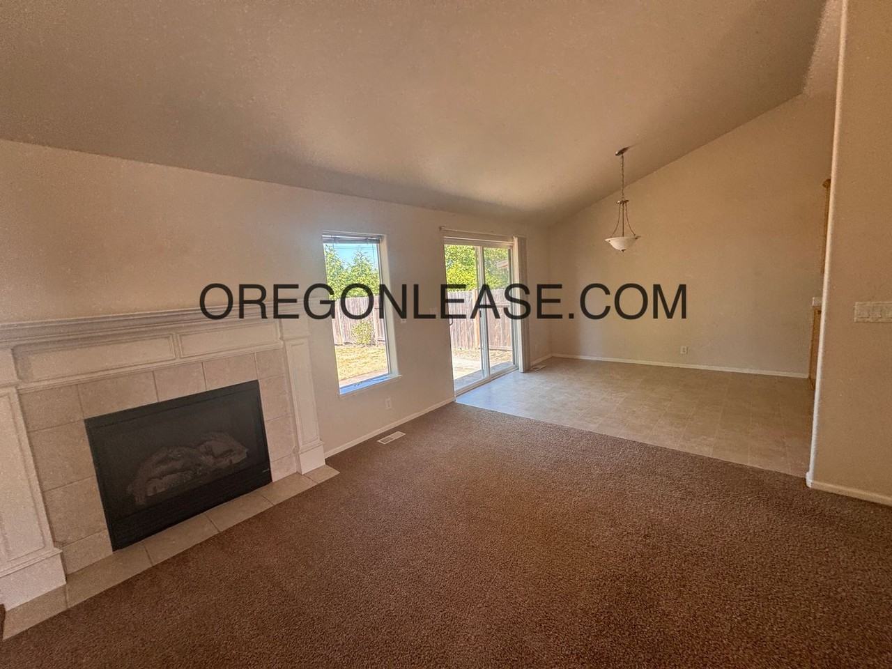 6049 Pine Ridge Pl - Photo 7 of 22