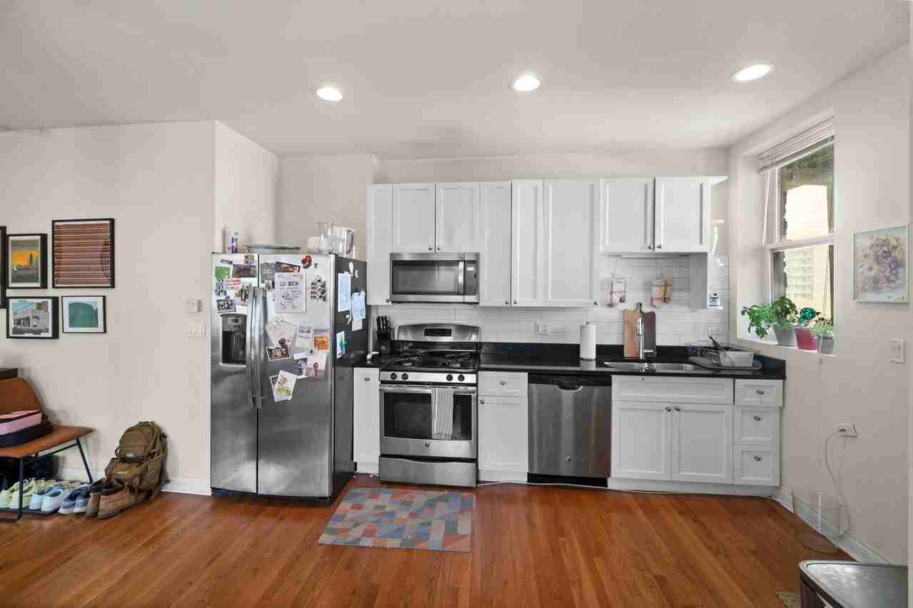 Sheffield Apartments - Photo 3 of 16