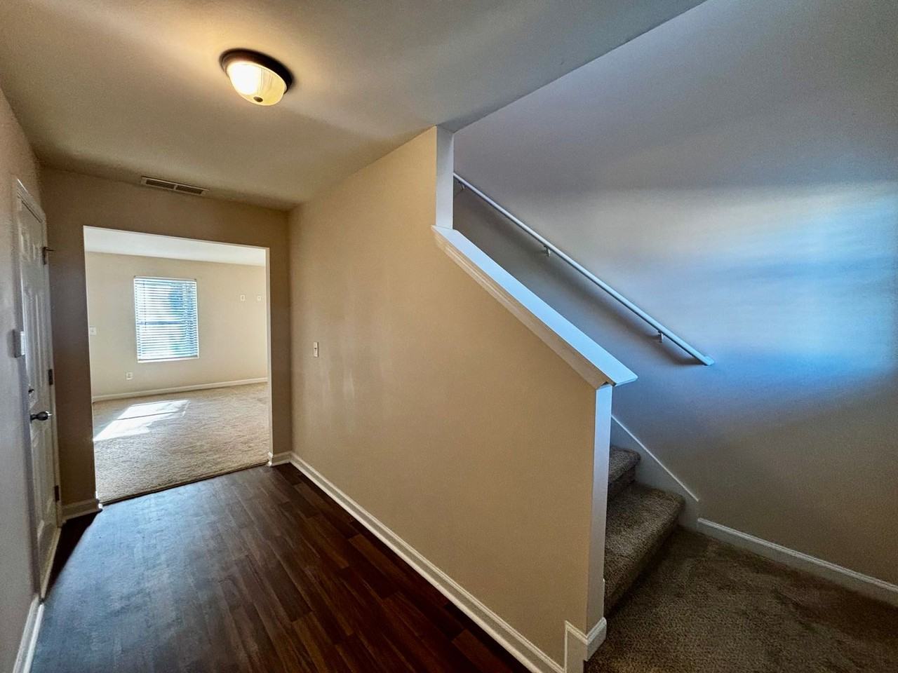 637 Carlton Pointe Dr - Photo 2 of 23