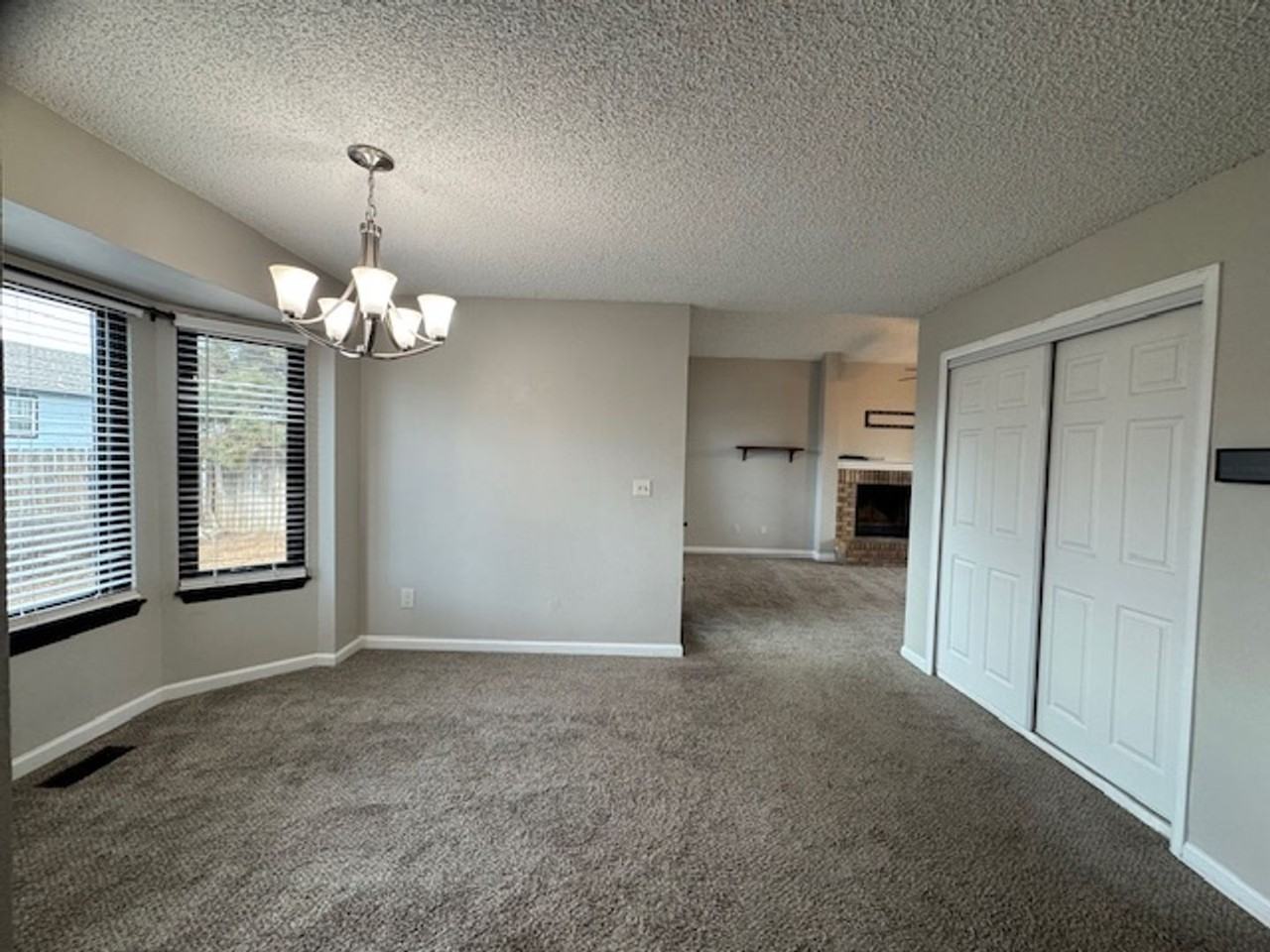 2770 Richmond Dr - Photo 6 of 24