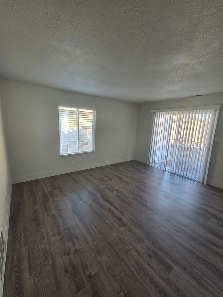 400 S Saliman Rd - Photo 6 of 15